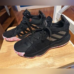 Adidas Damian Lillard Dame 6